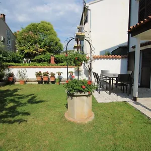  Apartment Sunny Garden