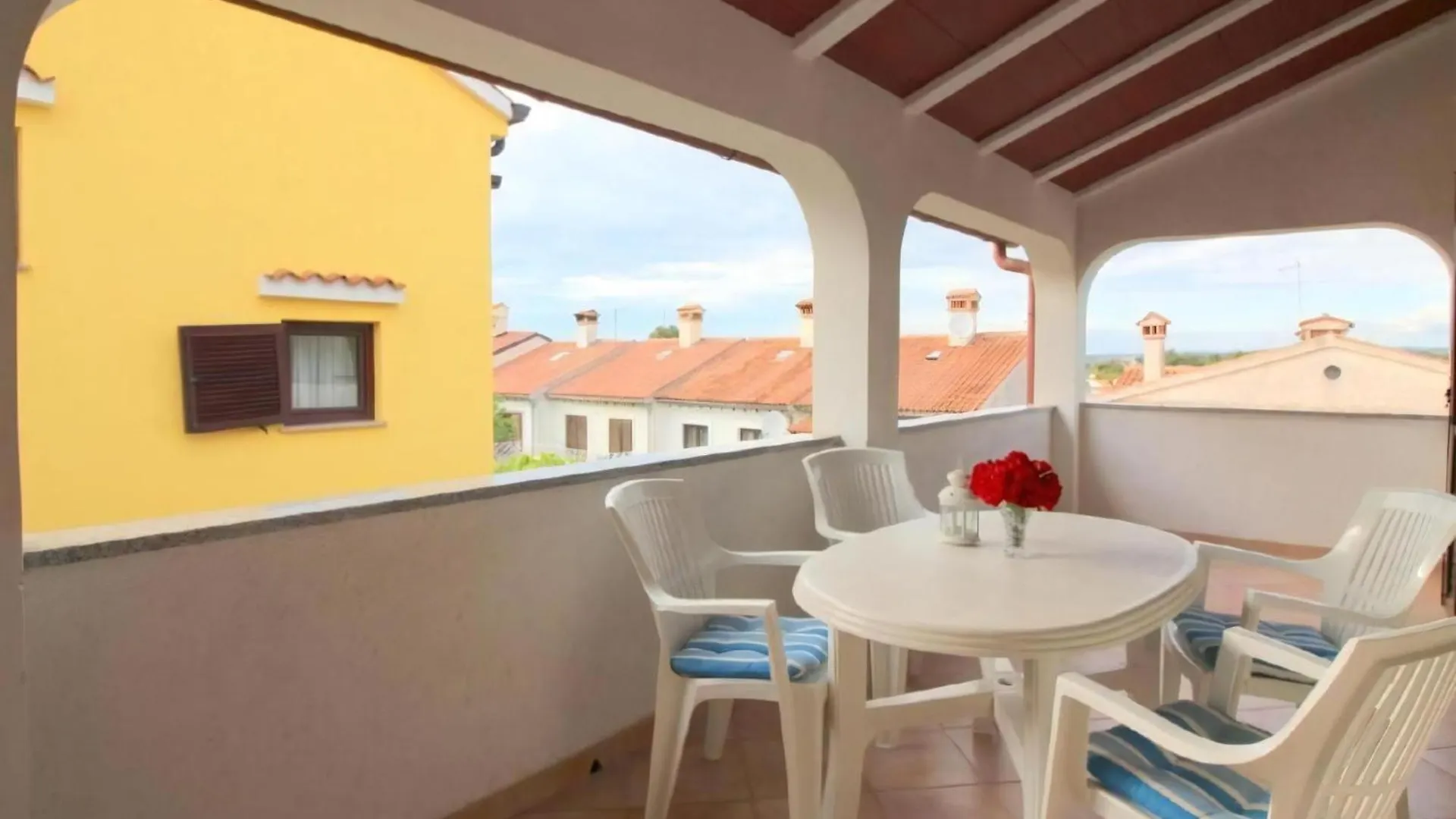Ferienwohnung Samara Fuer 4 Personen In Strandnaehe Porec Apartment