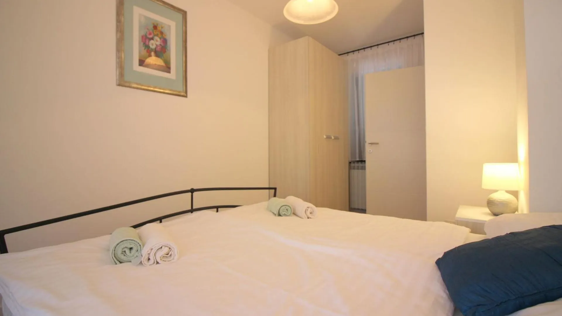 Apartment Ferienwohnung Samara Fuer 4 Personen In Strandnaehe Porec Croatia