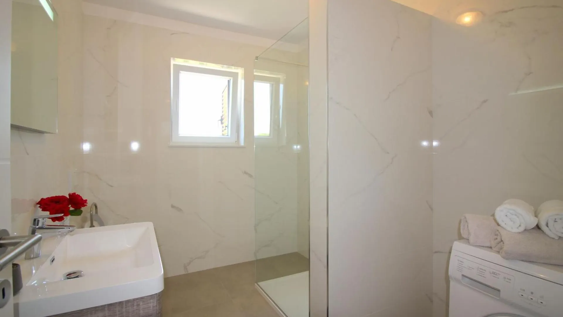 Ferienwohnung Samara Fuer 4 Personen In Strandnaehe Porec Apartment