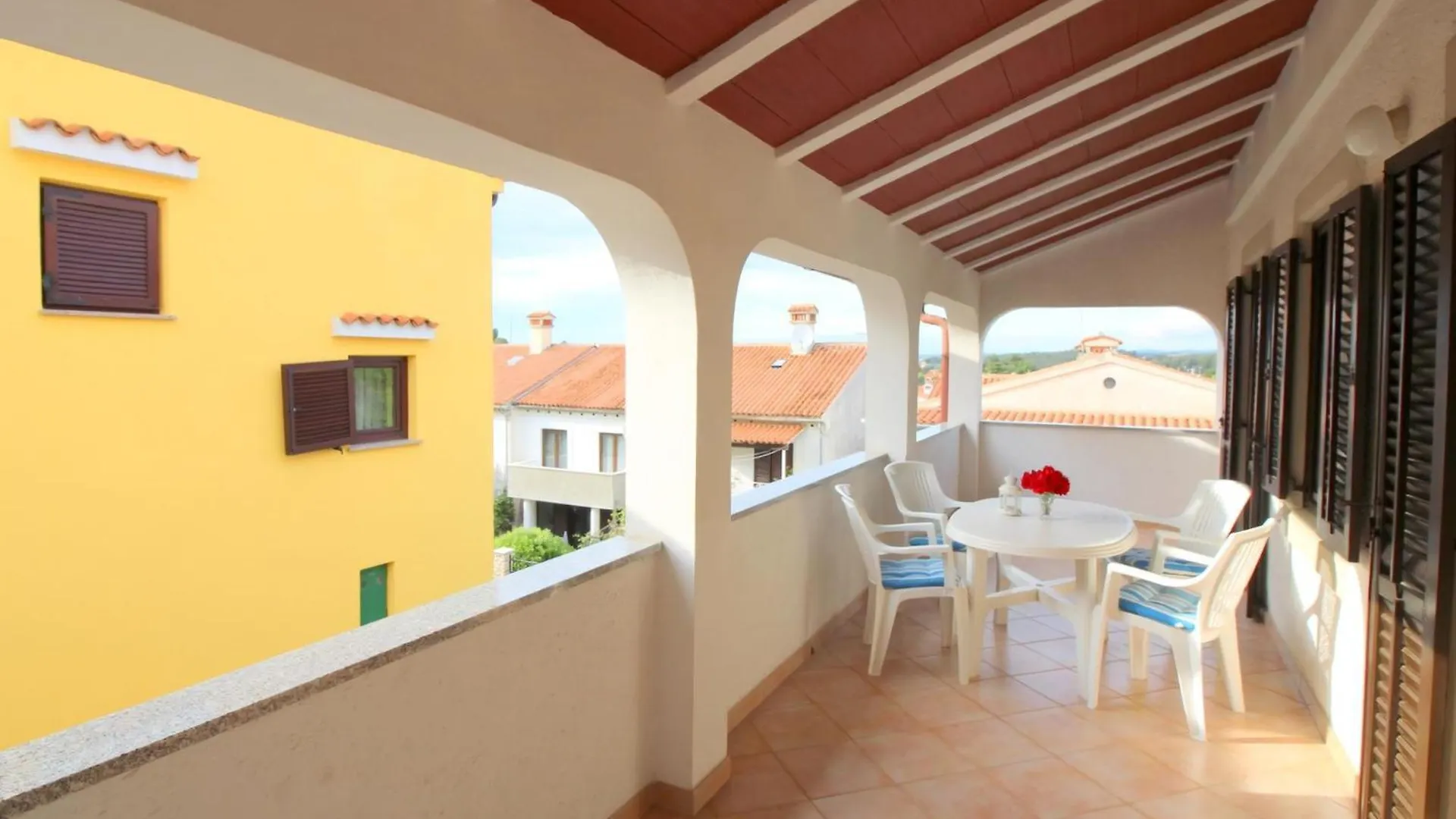 Apartment Ferienwohnung Samara Fuer 4 Personen In Strandnaehe Porec